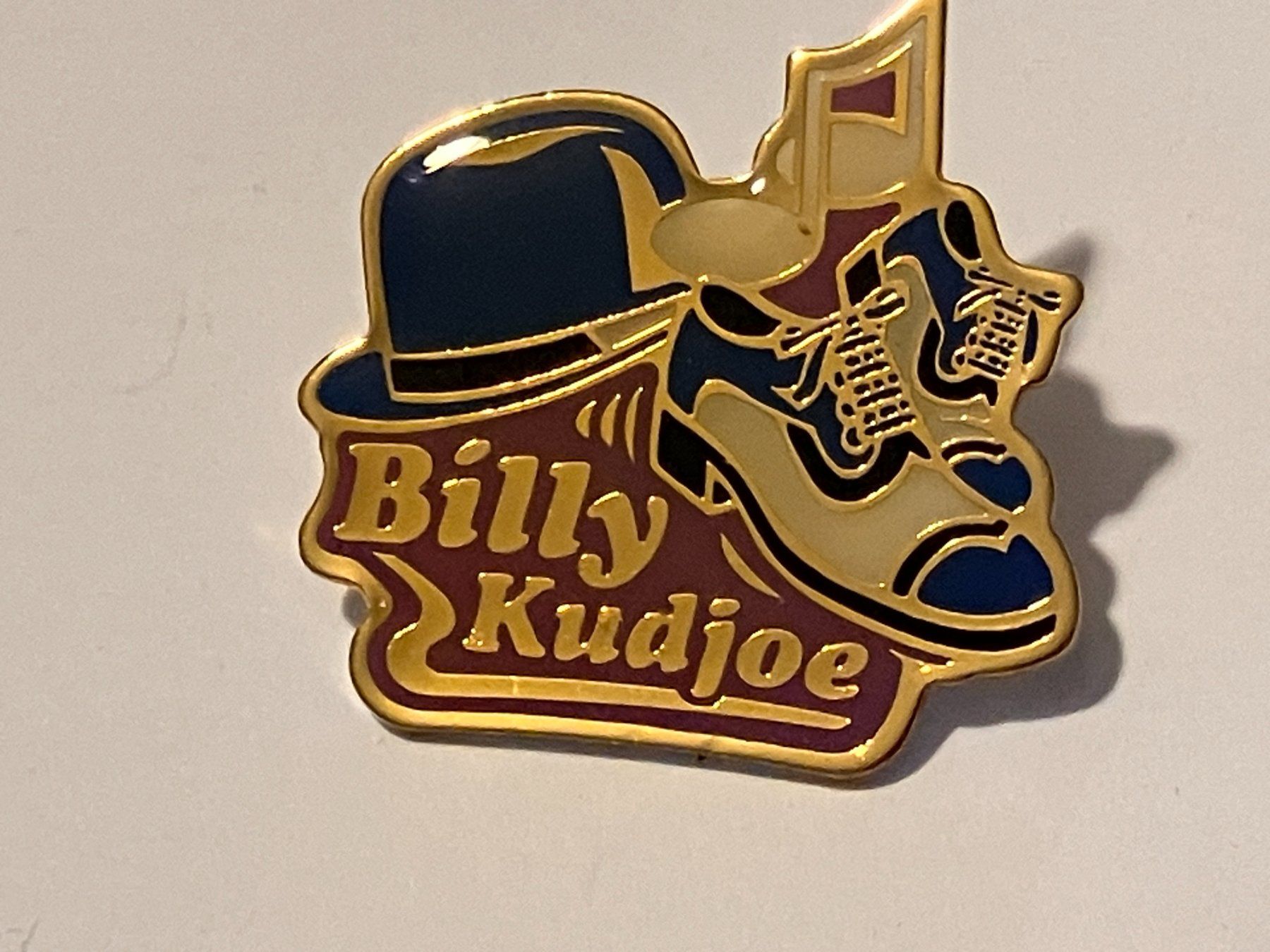 Placchette & Badge: 1 Pin Billy Kudjoe – Usato da Basel venduto da djwwpp