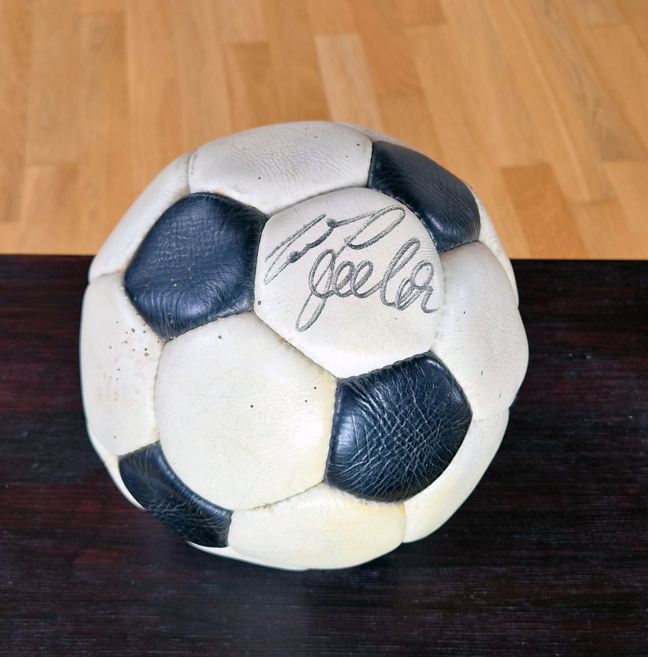 Palloni: Fussball "Silver Cup" mit Originalunterschrift von U. Seeler – Usato da Allschwil venduto da GG_11 1