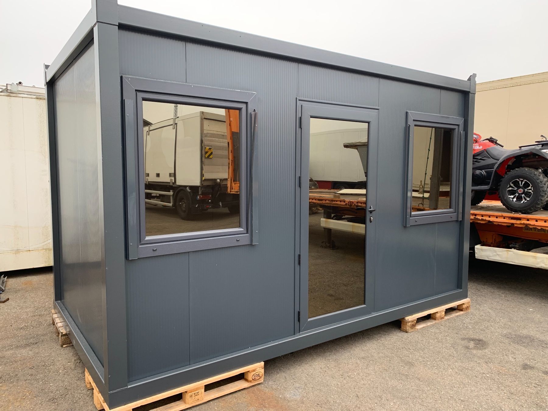 Contenitori edile: Bürocontainer/ Baucontainer/ Hofladen / 5 m – Nuovo (secondo la descrizione) da Oftringen venduto da Britta 1