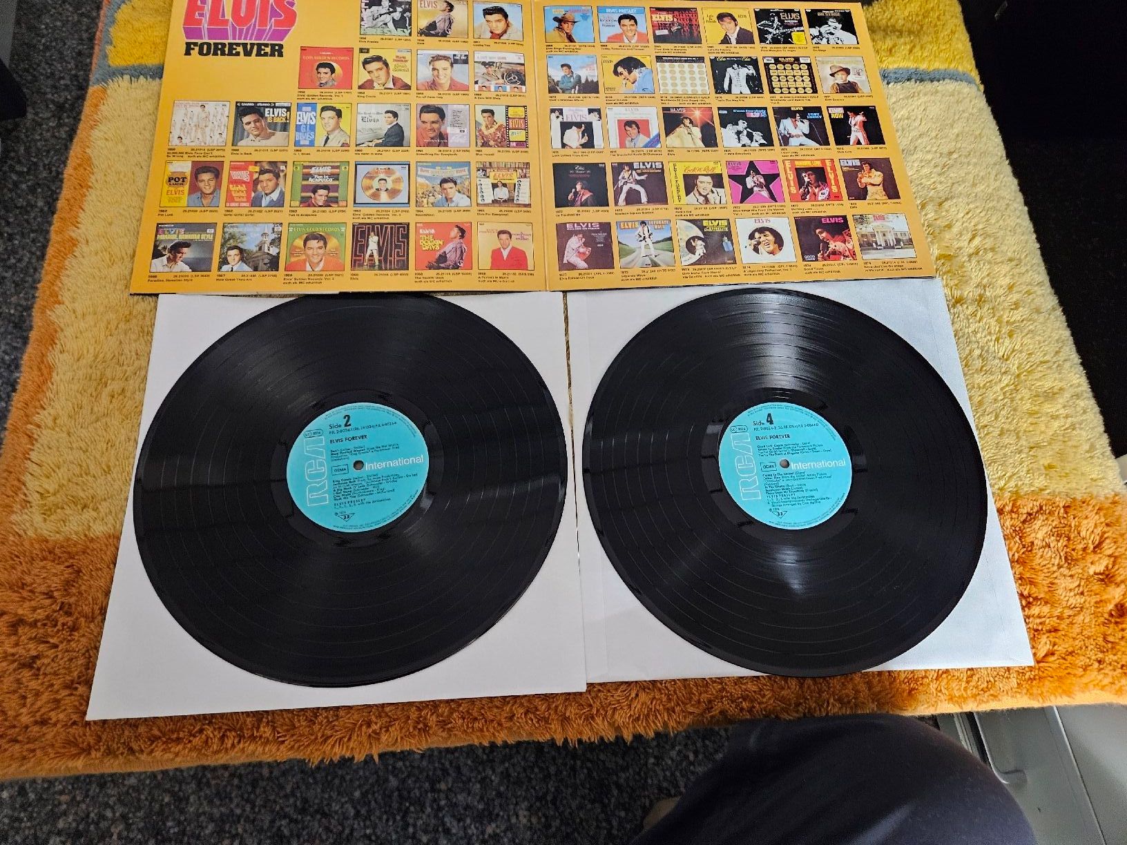 Dischi in vinile: Elvis Presley Schallplatten 2 Lp's - Elvis forever – Nuovo (secondo la descrizione) da Lyss venduto da Alexine 1