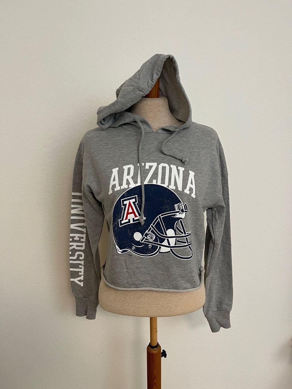 Lotti di vestiti: Kleiderpaket 2 Pullover – Usato da Zürich venduto da Mrstm4