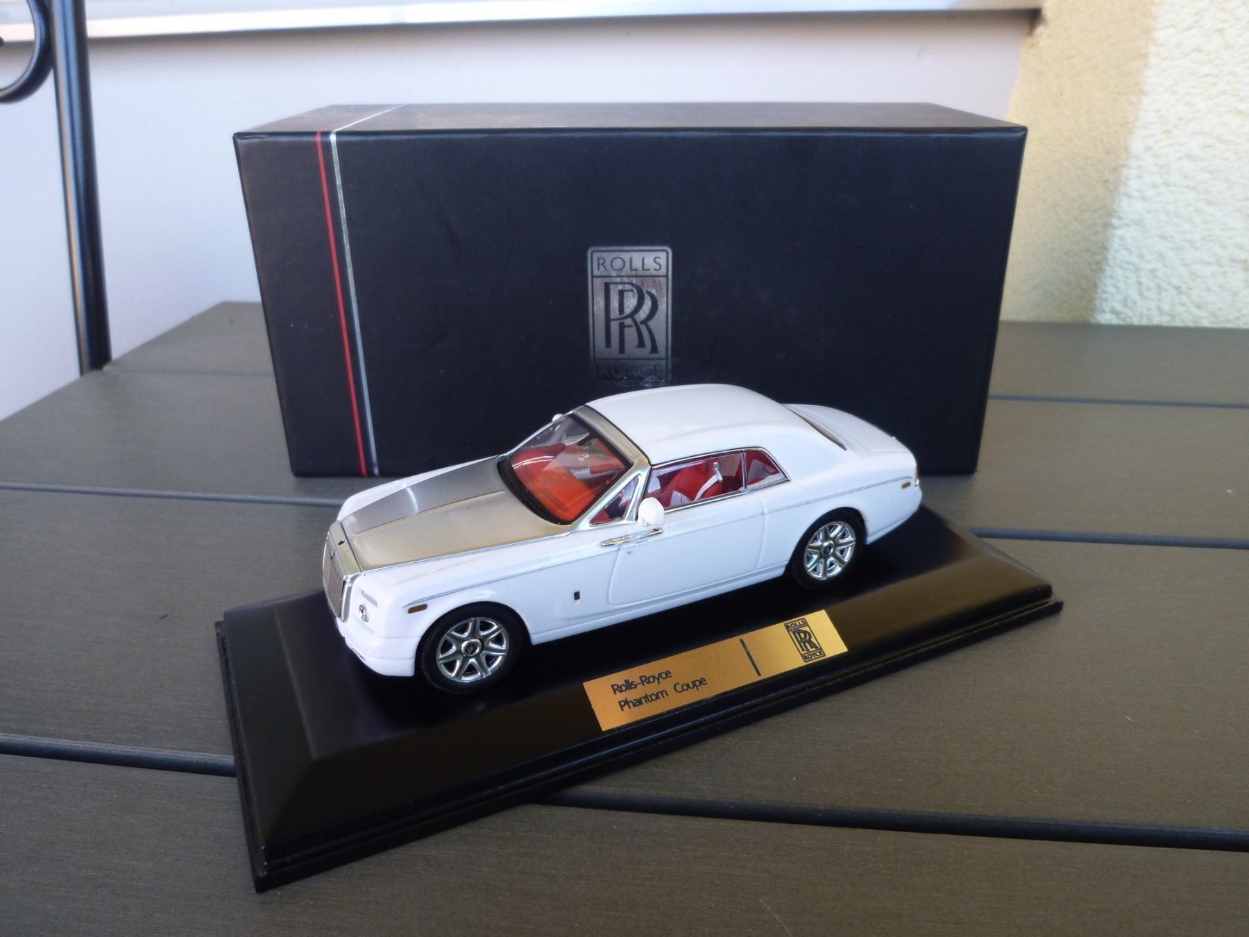 Rolls Royce Modellini d'auto: Rolls-Royce Phantom Coupè (2008) – Nuovo e nell'imballaggio originale da Flawil venduto da Imperiosud