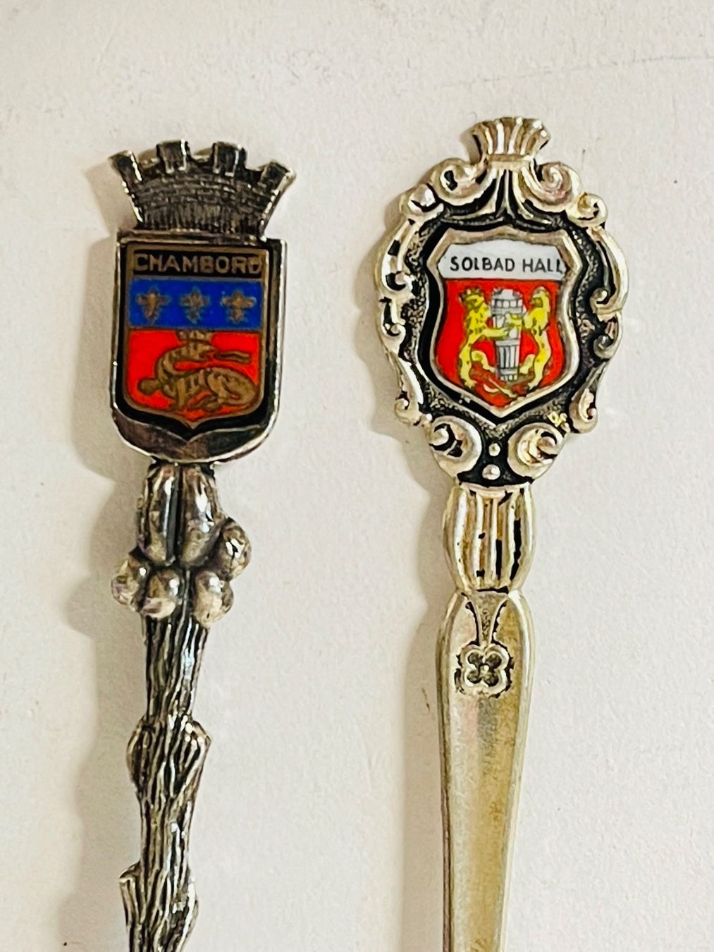 Cucchiai: 5 alte Souvenirlöffel, diverse Motive – Usato da Olten venduto da ELHANDEL 4