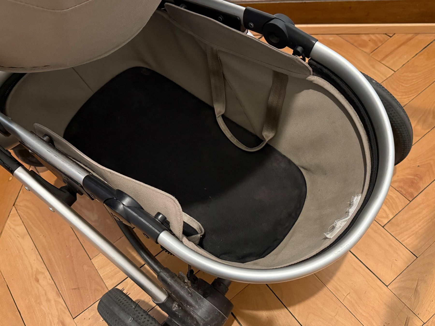 Joolz Poussette: Joolz Kinderwagen mit Zubehör + Babyschale – D'occasion à Basel par badewannenpiratin 5