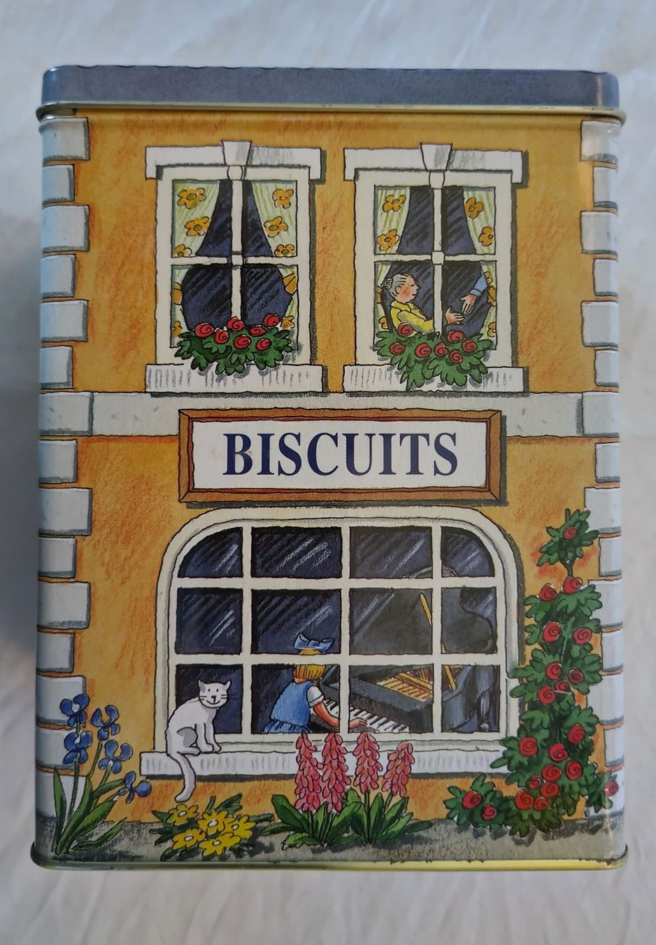 Barattoli: Blechdose "Haus" Jules Destrooper Biscuits  ab Fr. 4.- – Usato da Bellach venduto da JingleJerry 3