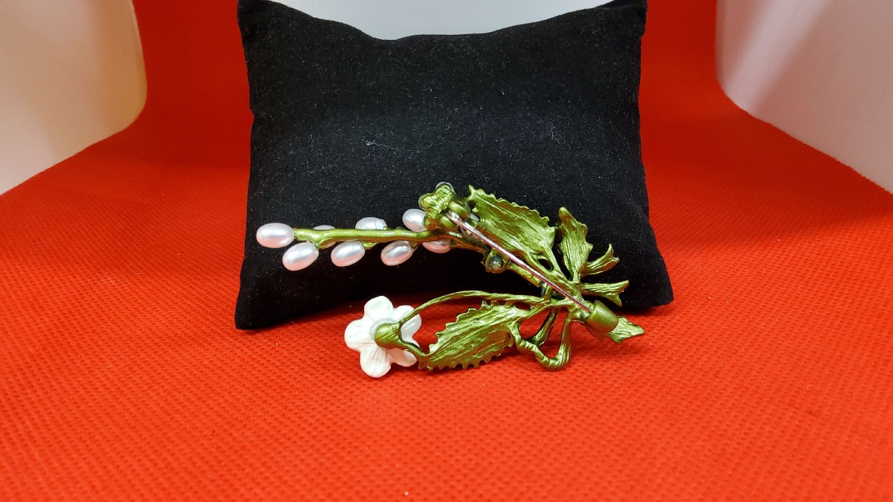 Broschen & Nadeln: Hübsche Vintage Brosche in Blumenform mit Perlen, Top! – Neu (gemäss Beschreibung) aus Herisau von Nluanalucas 1