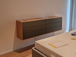 Vilano Silea Design-Set: 2 Nachttische, 1 Kommode hängend