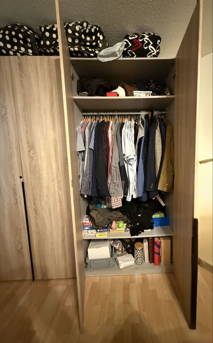 Armadi: Kleiderschrank – Usato da Dietwil venduto da SumSum13 1