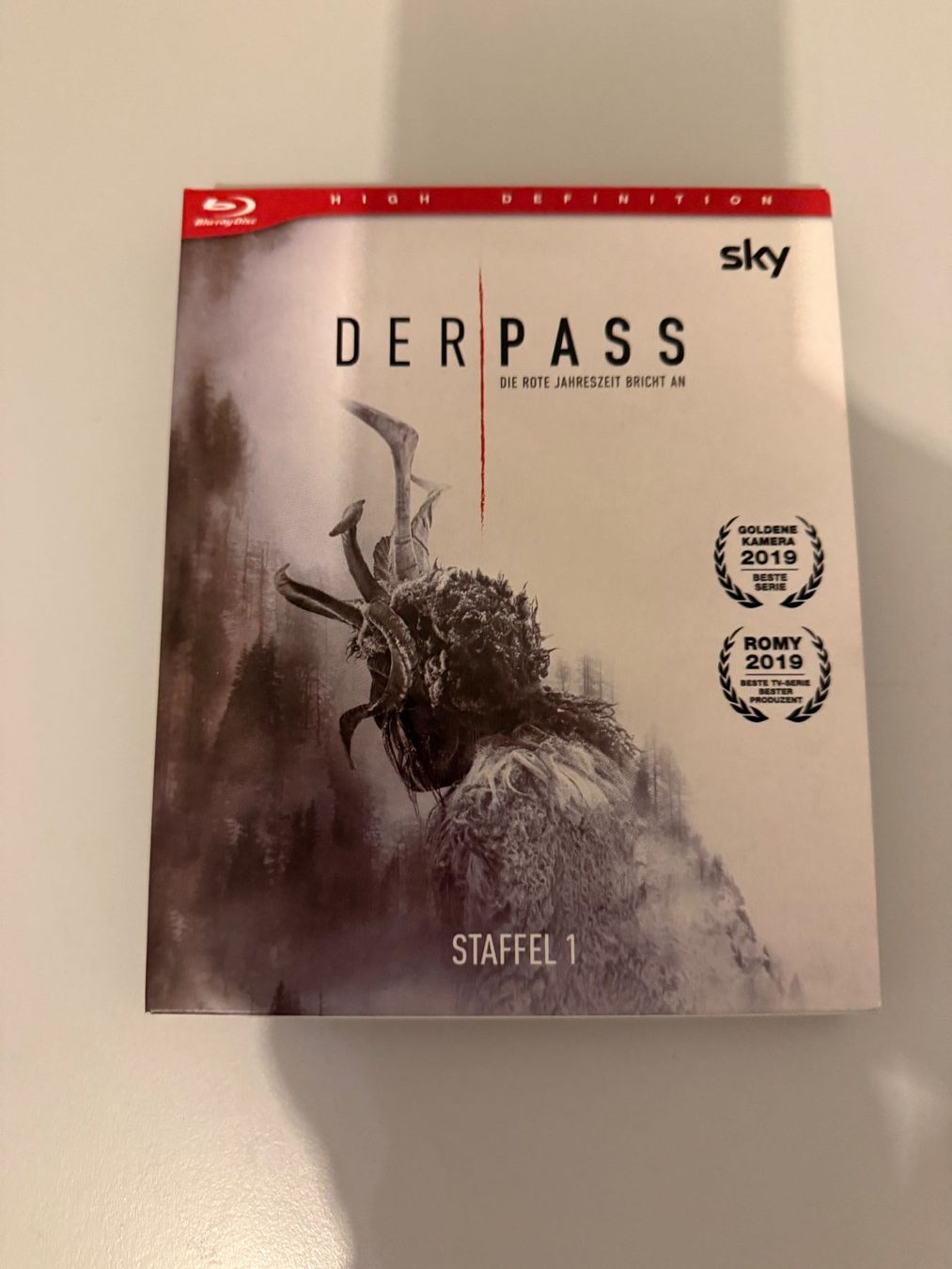 Tutti i DVDs: Der Pass - Staffel 1 2 Blu-rays – Usato da Langnau b. Reiden venduto da JSMA