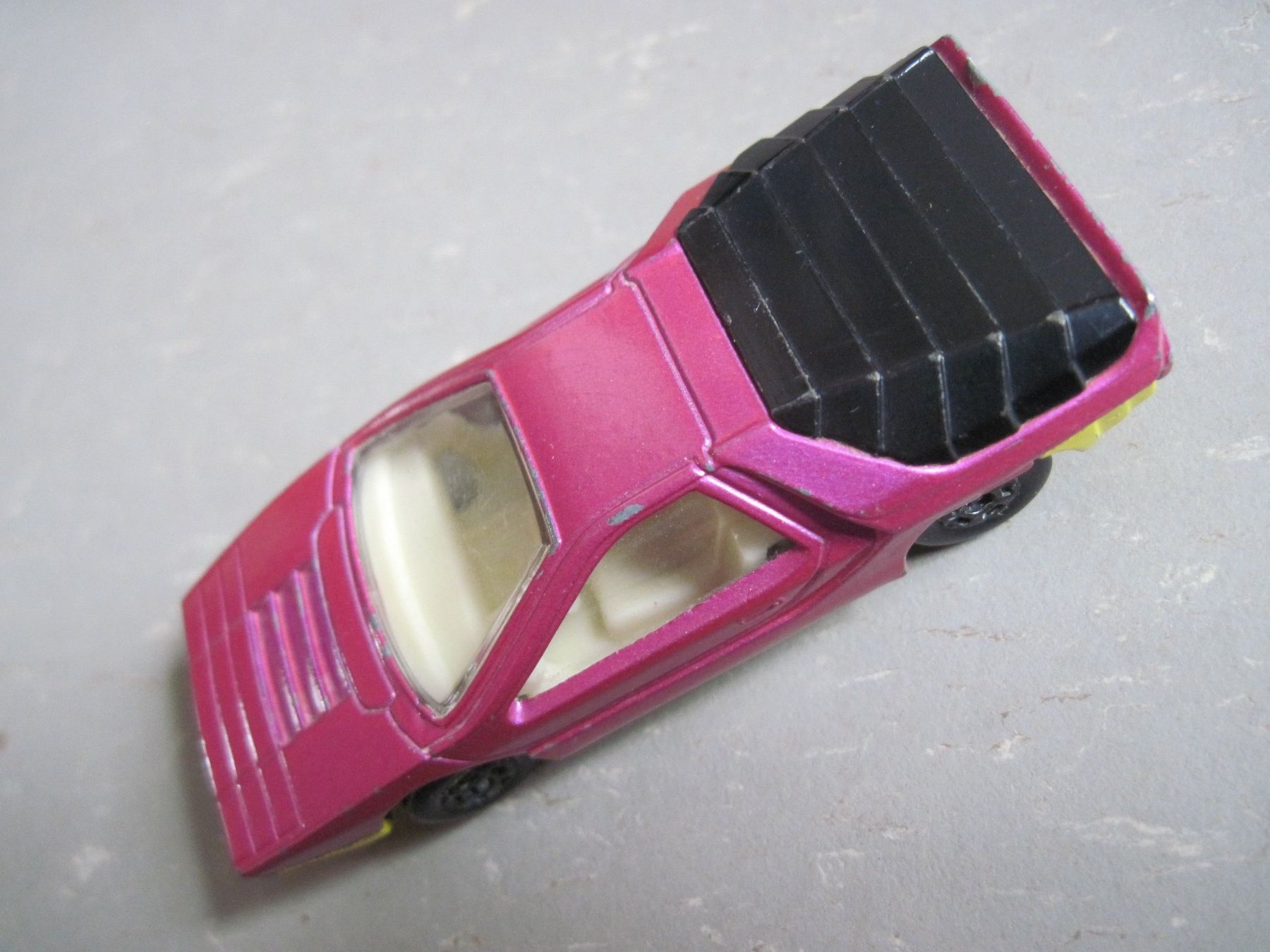 Lesney Modellautos: Alfa Carabo Superfast Lesney – Gebraucht aus Feuerthalen von mam_5l7b 5