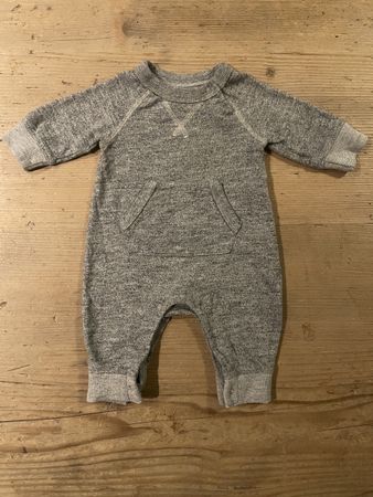 Baby Gap 0-3 Monate grau Overall