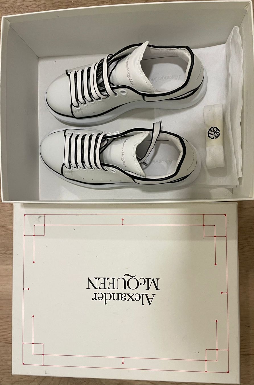 Alexander Mcqueen Chaussures hommes: Alexander McQueen Oversized Sneakers — EU 36 – Neuf (Voir description) à Binz par Aleksruski