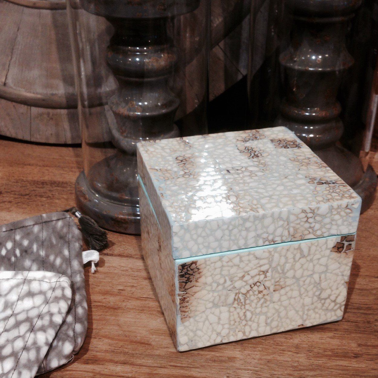 Altro in Decorazioni & Accessori: Wunderschöne Box, mit Eierschalen, Handgemacht NEU! – Nuovo e nell'imballaggio originale da Allschwil venduto da mapetitemaison 1