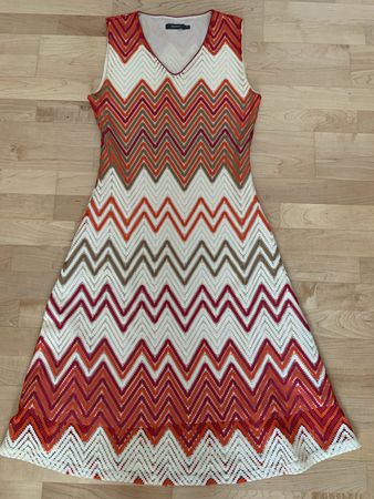 Sommerkleid (sehr elegant) Gr 38