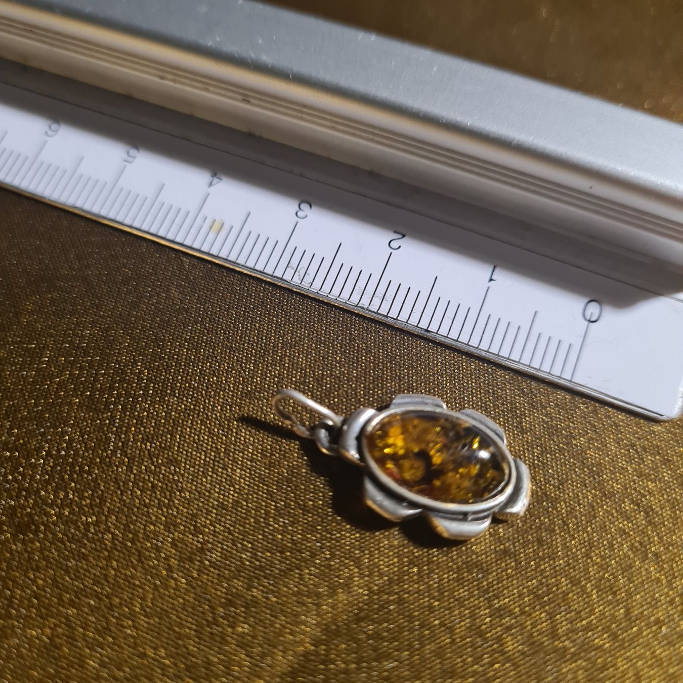 Pendentifs: Wundersschöner antiker Anhänger echter Bernstein + Silber – D'occasion à Basel par ivoli 4
