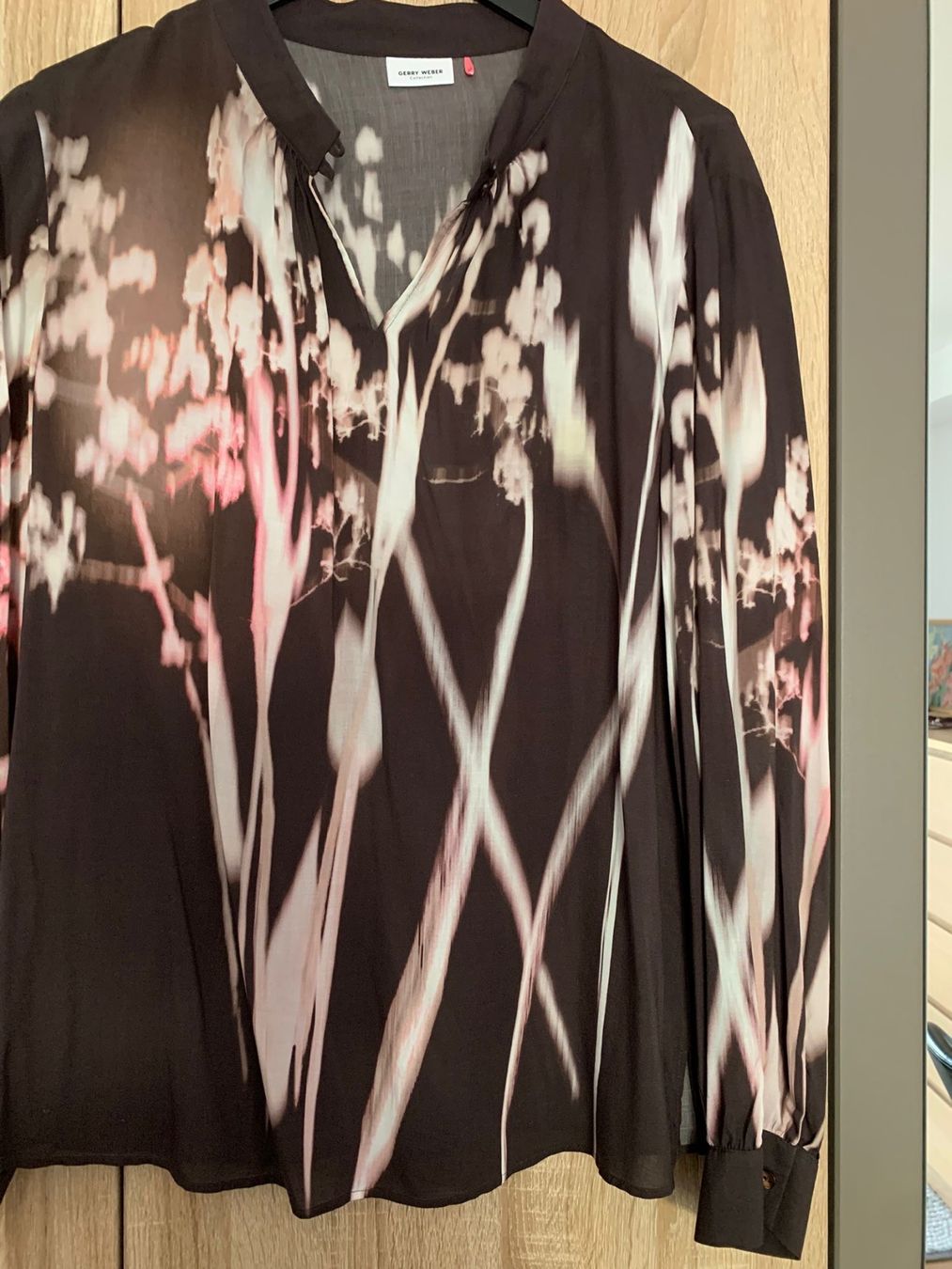 Gerry Weber Camicette: Gerry Weber Bluse Grösse 42 locker fallend sehr weich – Usato da Nussbaumen AG venduto da brigitebardot