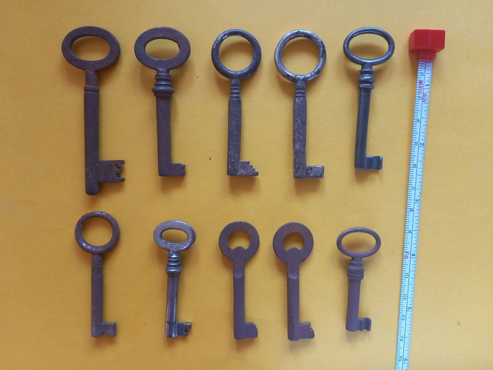 Chiavi: Lot de 10 diverses anciennes clefs – Usato da Rossens FR venduto da Souris1 5