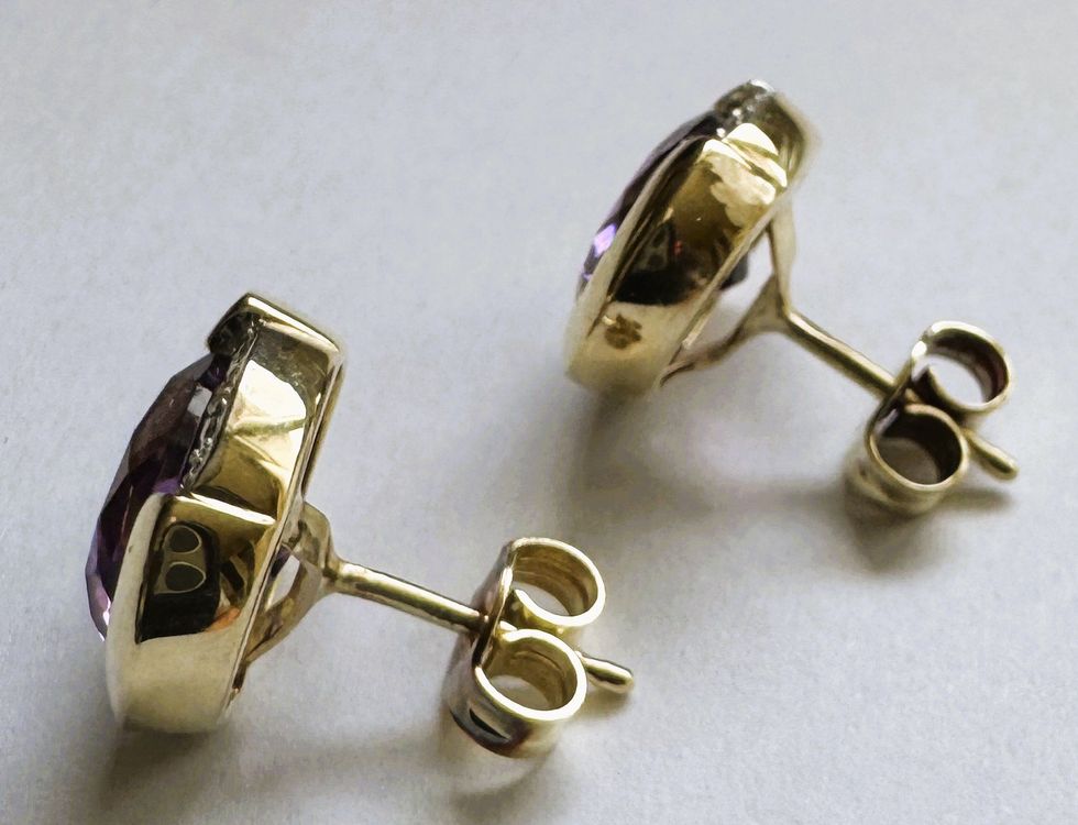 Ohrstecker 14Karat Gelbgold mit Amethyst und Brillanten 3