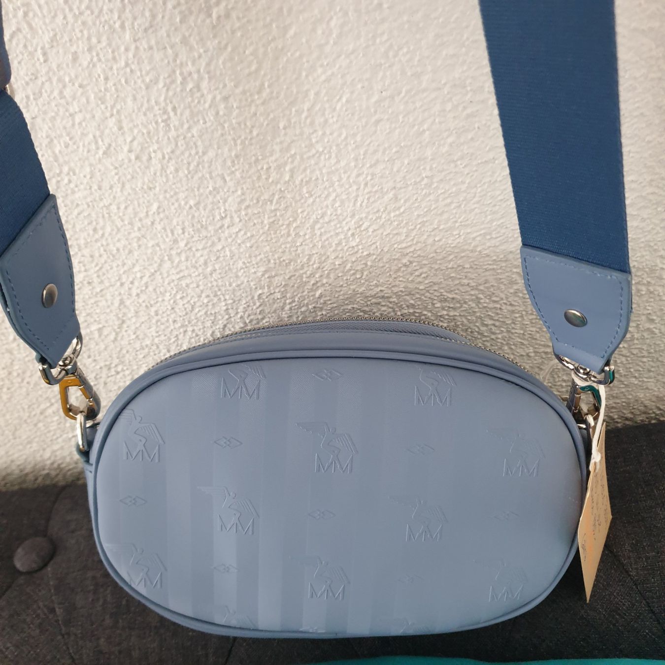 Maison Mollerus Borse da donna: Maison Mollerus Tasche GAMS sky blue/silver – Nuovo (secondo la descrizione) da Zofingen venduto da siana.m 3