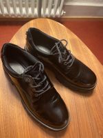 Schwarze Schuhe