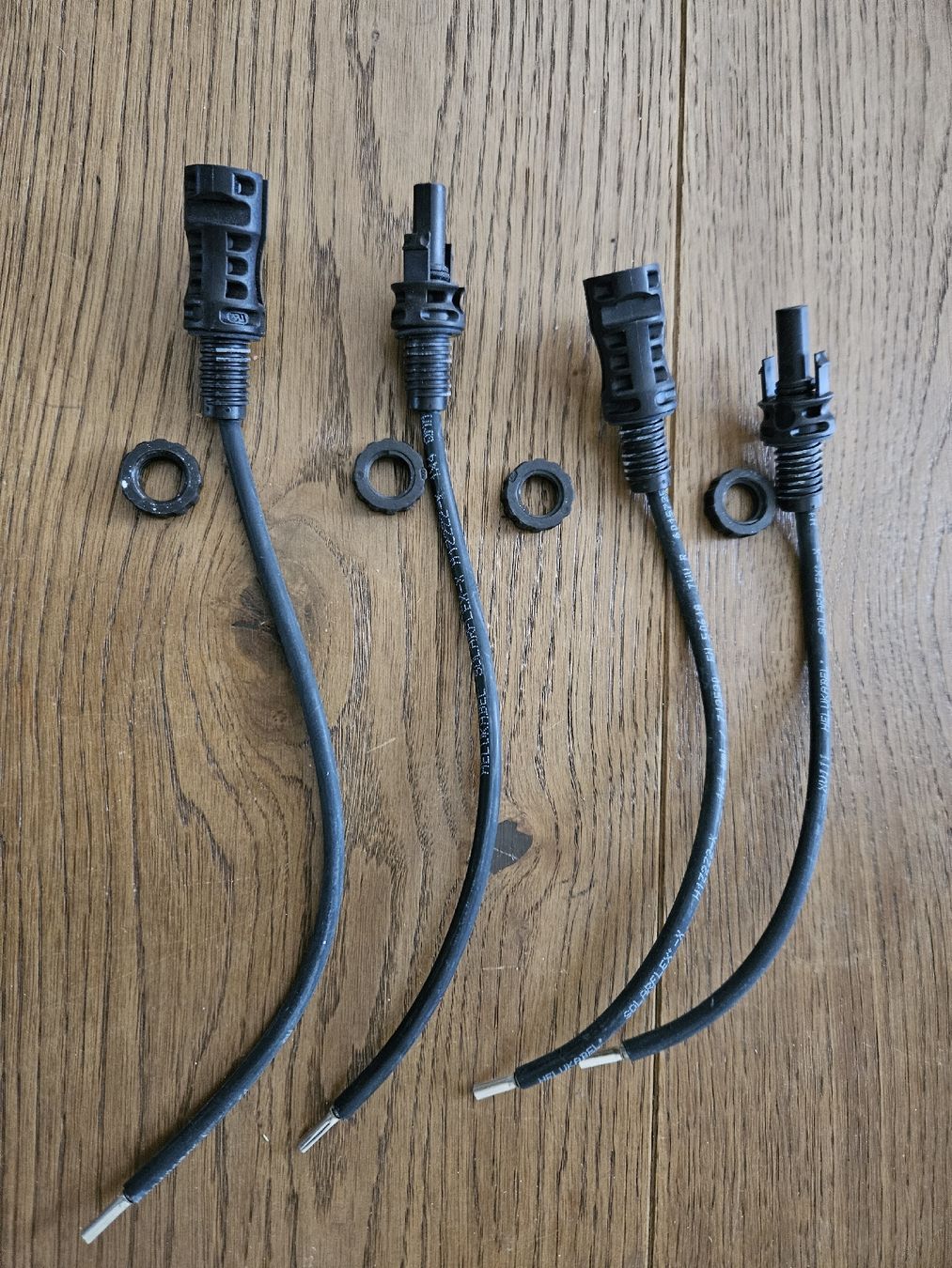 Panneaux solaires: Solarstecker Kupplung MC 4 – D'occasion à Diepoldsau par Knochen