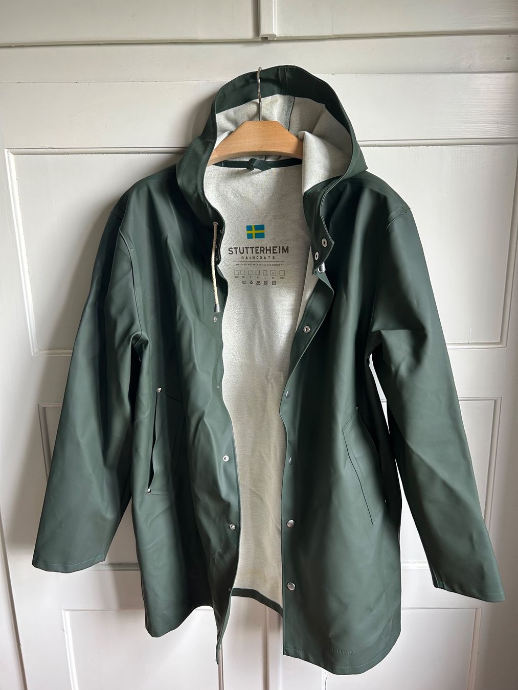 Stutterheim Giacche: Stutterheim Raincoat Stockholm Green Grösse XL – Usato da Zürich venduto da junger_roemer