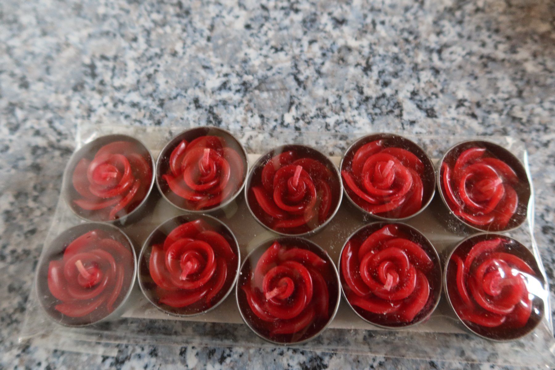 Candele: Rosenkerzen – Nuovo e nell'imballaggio originale da Täuffelen venduto da Cindybussy