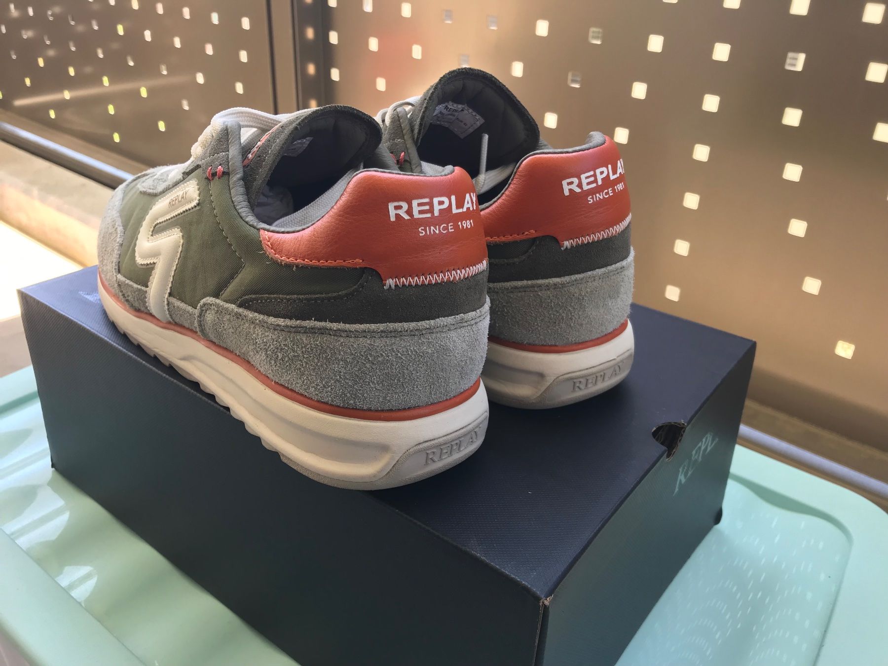 Replay Scarpe da uomo: Très jolie paire de baskets Replay. – Nuovo (secondo la descrizione) da Lausanne venduto da arn_5ypf 3