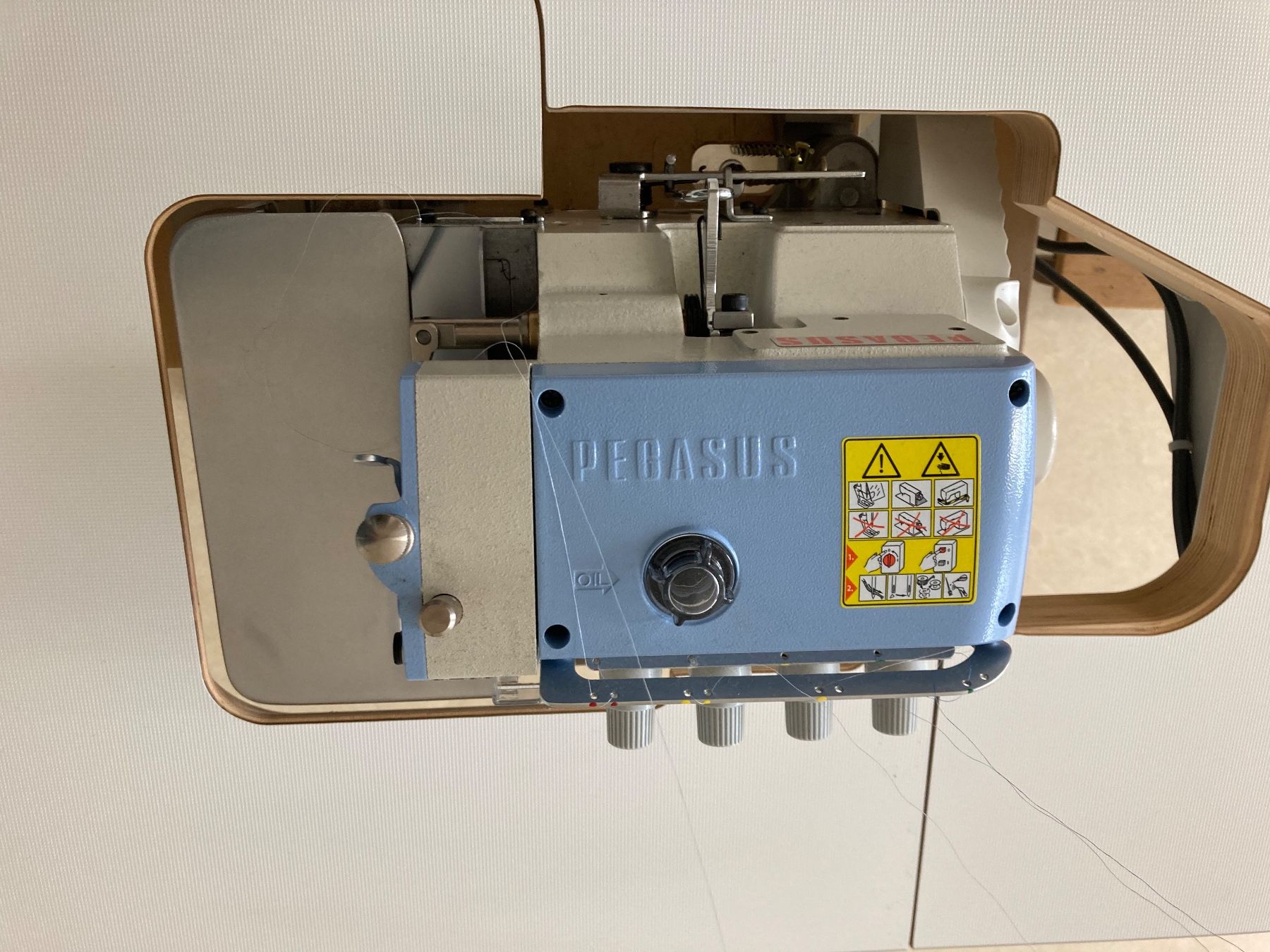 Nähmaschinen: Overlock Nähmaschine, Pegasus M 952-52 – Gebraucht aus Rapperswil von peter081 4