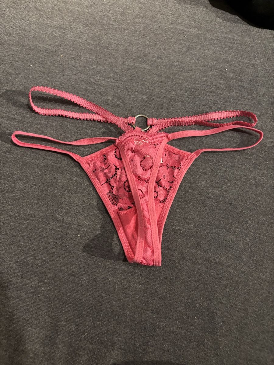 Shein Altra biancheria intima: Roter String Tanga getragen mit Spitze, Grösse S – Usato da Wilen b. Wollerau venduto da Katze005 2