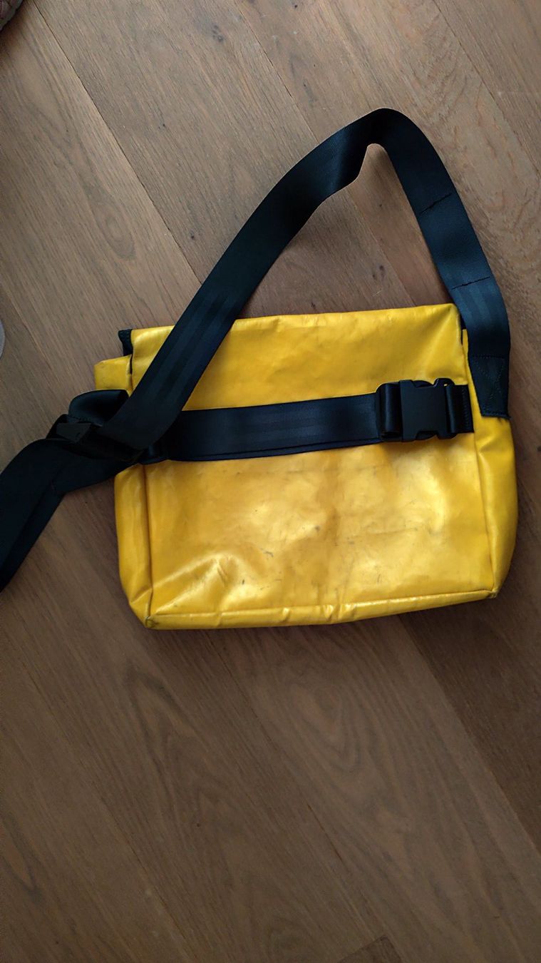 Freitag Borse: FREITAG Tasche Messenger Medium – Usato da Uetikon am See venduto da gaae008 2