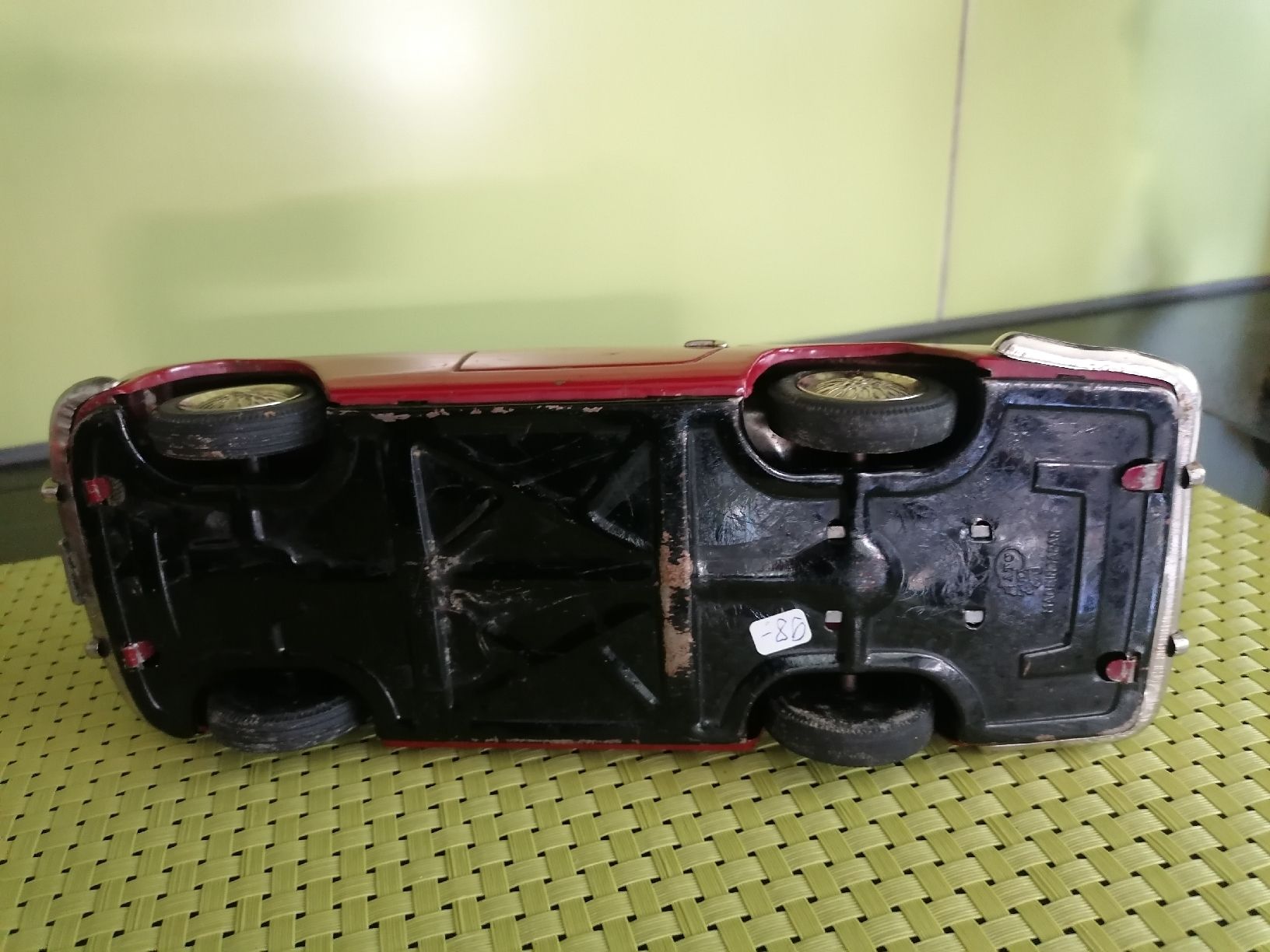 Giocattoli: Blechsplelzeug Auto Ferrari GT – Usato da Biberist venduto da troedlerheinz 4