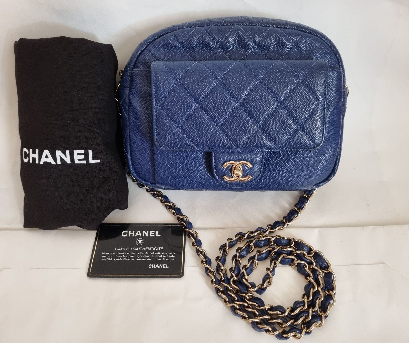 Taschen für Damen: Chanel Camera Caviarskin Leather – Gebraucht aus Zürich von Stila17