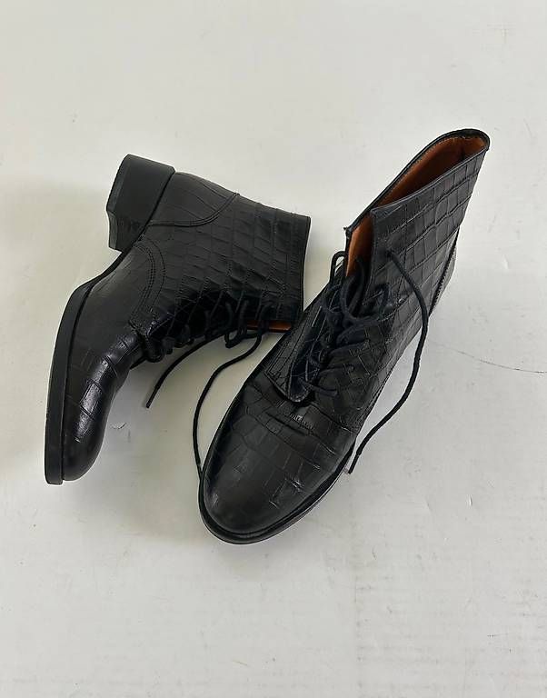 Scarpe da donna: SCHNÜRSTIEFELETTEN 39 – Usato da Zürich venduto da majkut 1