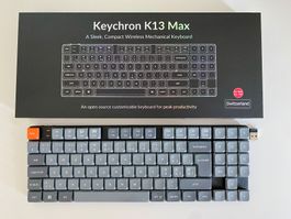 Neuwertige Keychron K13 Max – Red Switch, RGB, ISO-CH Layout