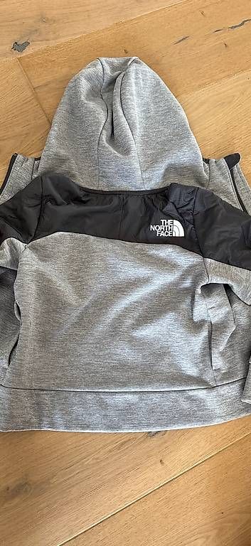 Giacche: The North Face Zipper grau – Usato da Graltshausen venduto da Regeli1 3