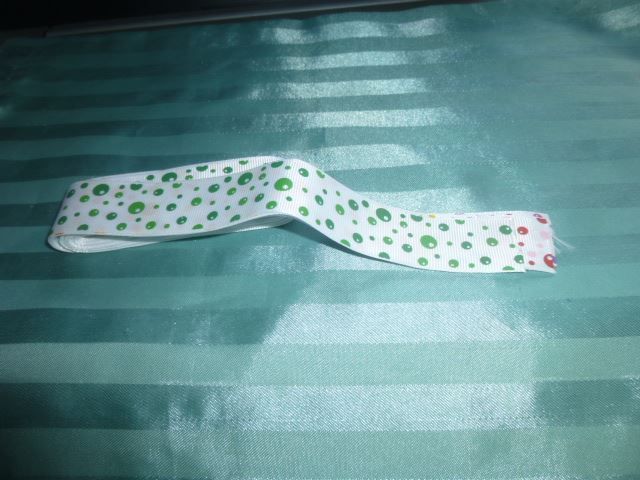 Tutte le decorazioni: Grosgrainband bunt mit Tupfen – Nuovo (secondo la descrizione) da Hinwil venduto da Glasperlen 1