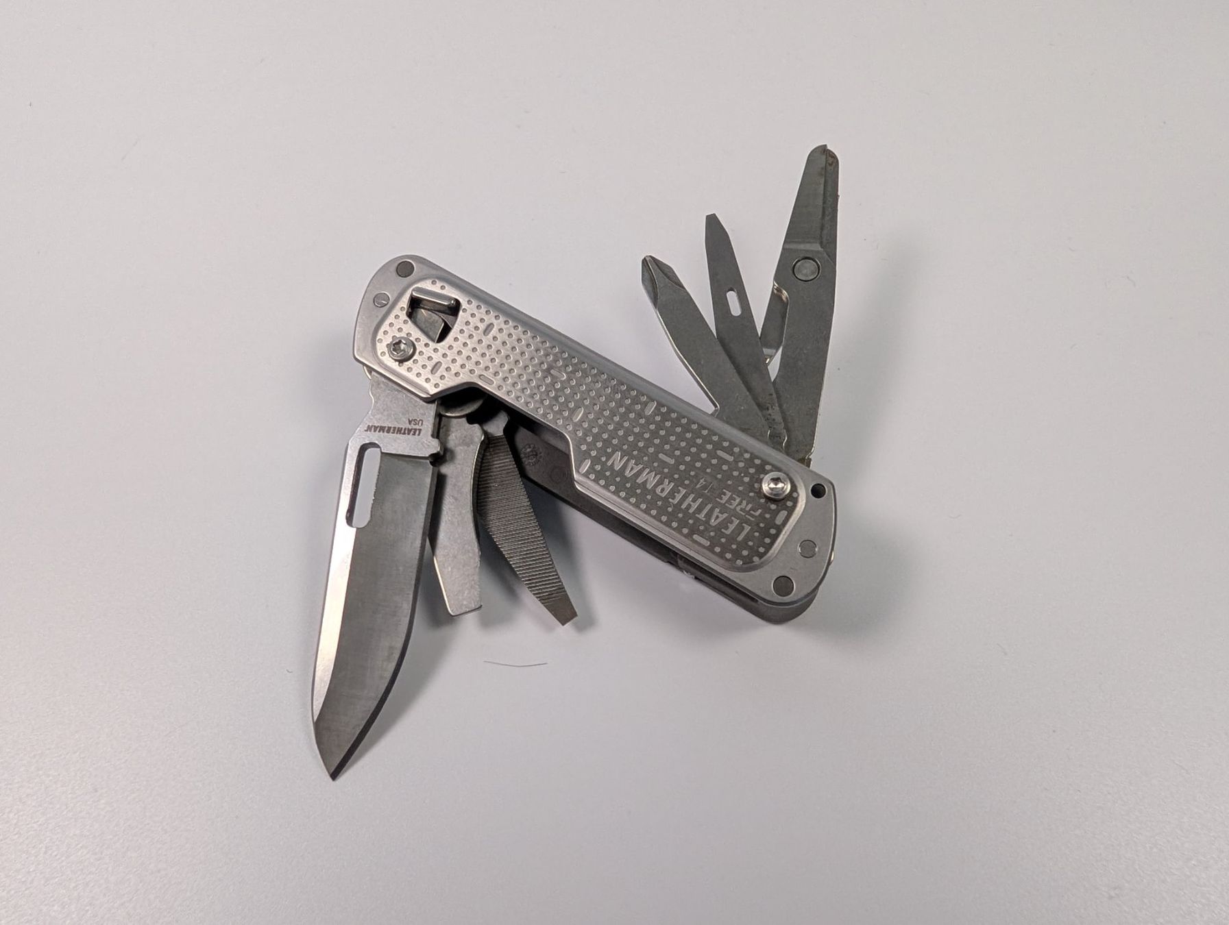 Leatherman Couteaux de poche: Leatherman Free T4 – Neuf (Voir description) à Ostermundigen par TradeLab 1