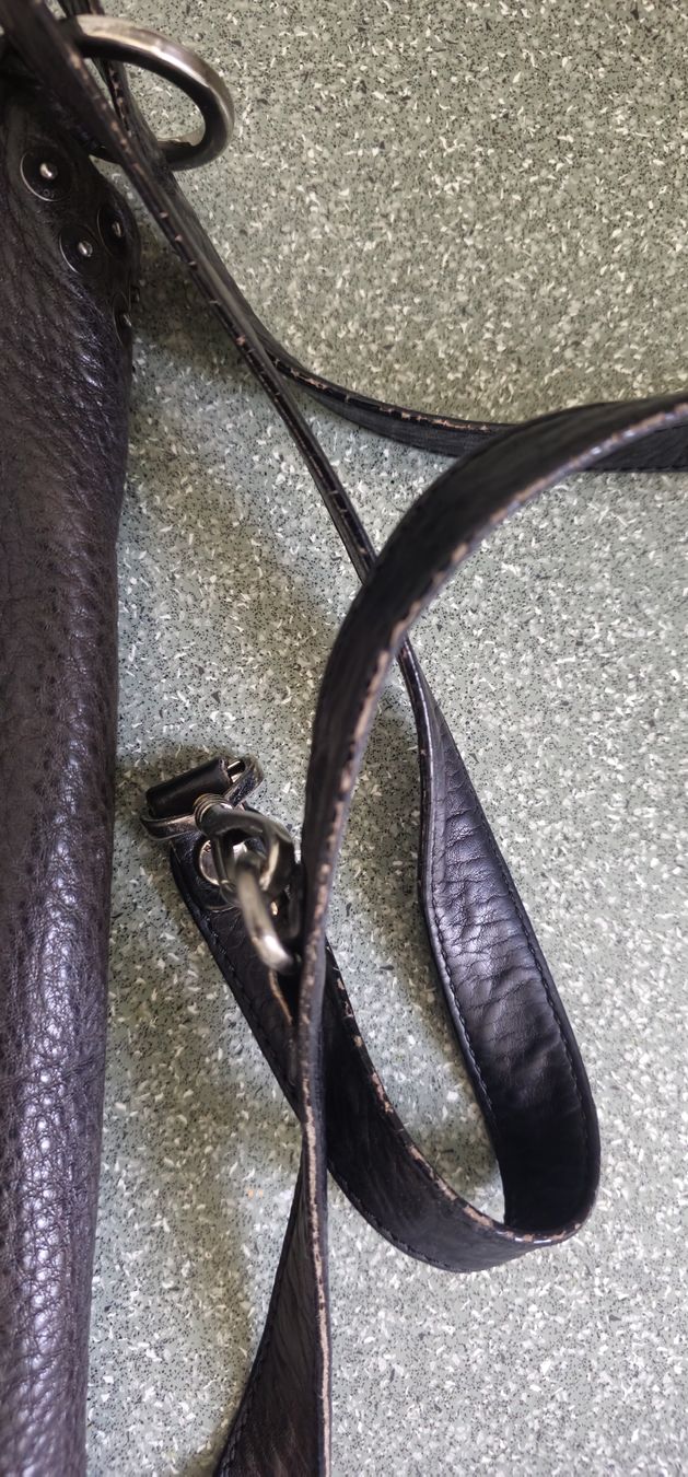Hogan Taschen für Damen: Dunkelgrüne Hogan Ledertasche – Gebraucht aus Luzern von TausendD 2