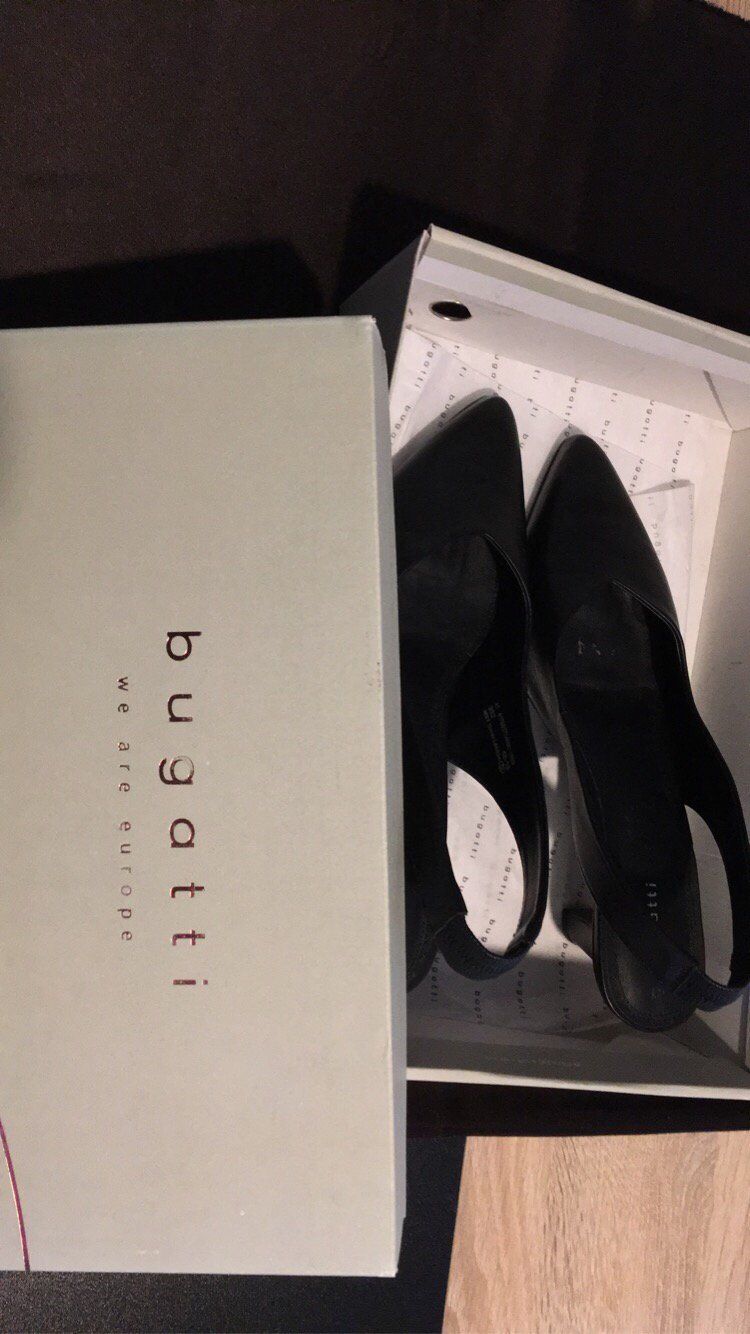 Bugatti Scarpe da donna: 123 Damen Bugatti High Heel Schuhe – Usato da Sion venduto da NoblesOfHelvetia 1