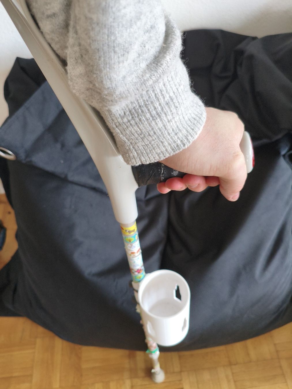 Attrezzature mediche: Flaschenhalter Krücke – Usato da Bern venduto da Janick.Spielmann 5