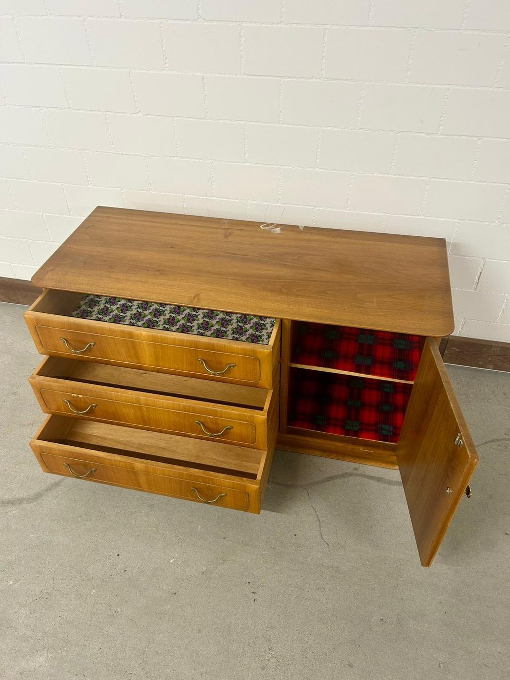 Cassettiere: Retro Sideboard Buffet mit Schubladen Holz Vintage Kommode – Usato da Rickenbach ZH venduto da Der-Insider 4