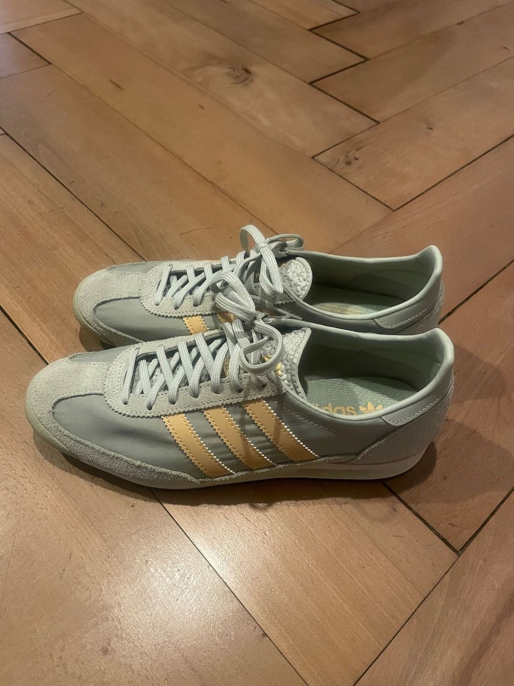Adidas Damenschuhe: Adidas SL72, Gr. 40 ⅔ – Gebraucht aus Zürich von 28881084