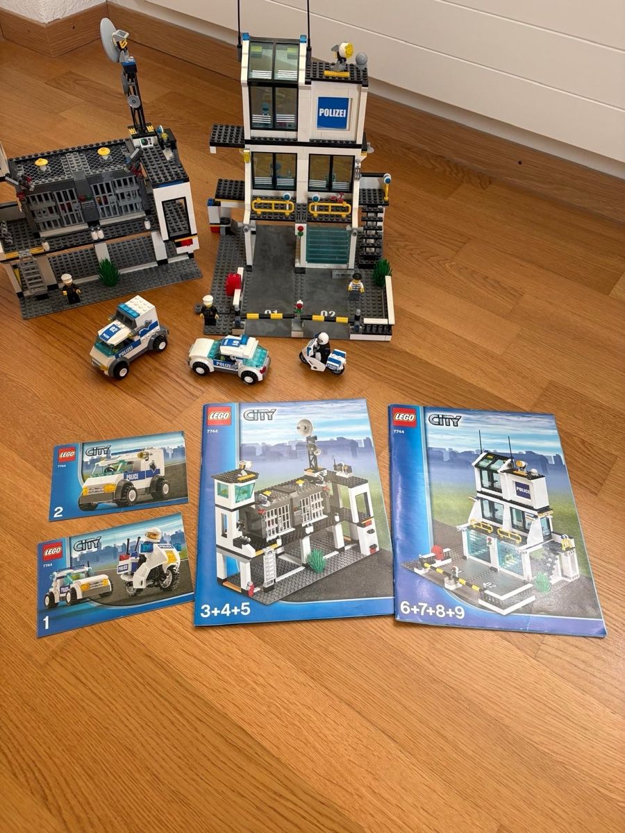 Lego Giocattoli: LEGO City Polizeistation  – Usato da Oberdorf NW venduto da zyy_9grj
