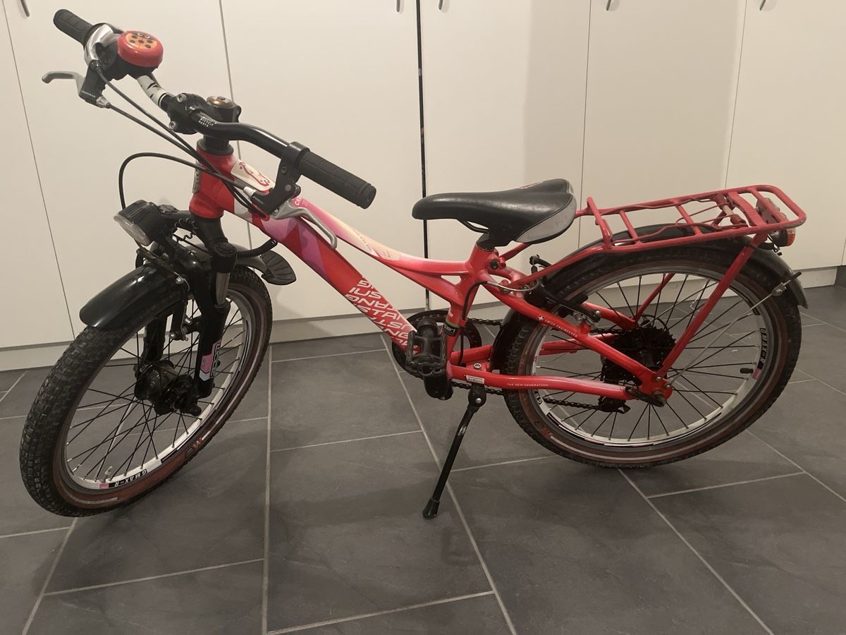 Biciclette: Kinderfahrrad Trail Checker rot rosa mit Licht – Usato da Buchs AG venduto da Wunderstrasser
