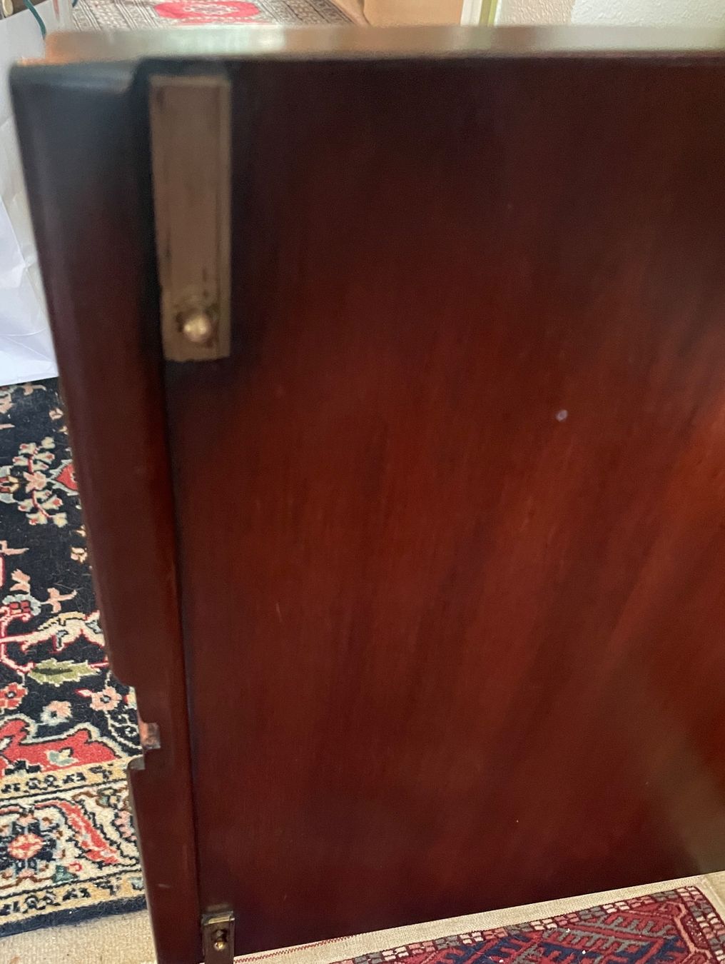 Vitrinen: Antiker Vitrinenschrank Nussbaum mit Schubladen – Gebraucht aus Volketswil von rubin74 8