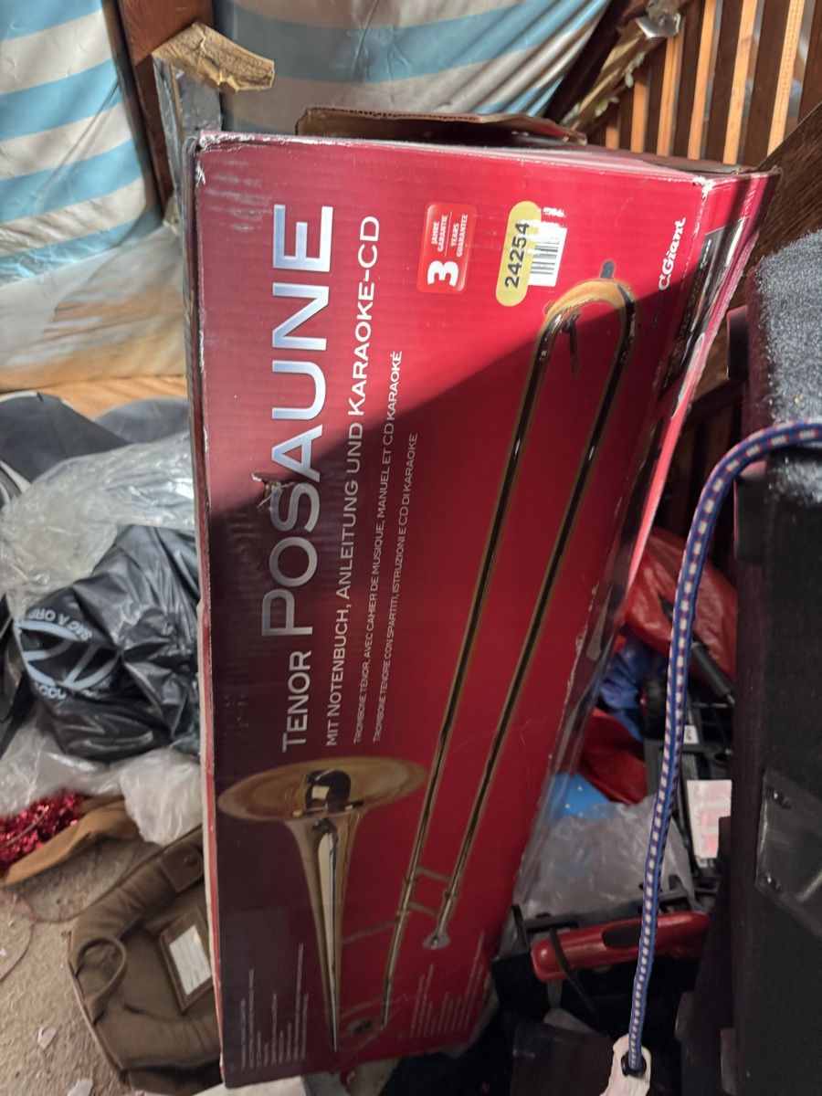Musikinstrumente: C. Giant Tenor-Posaune ab 1 Fr – Gebraucht aus Pfeffingen von Twoa 3