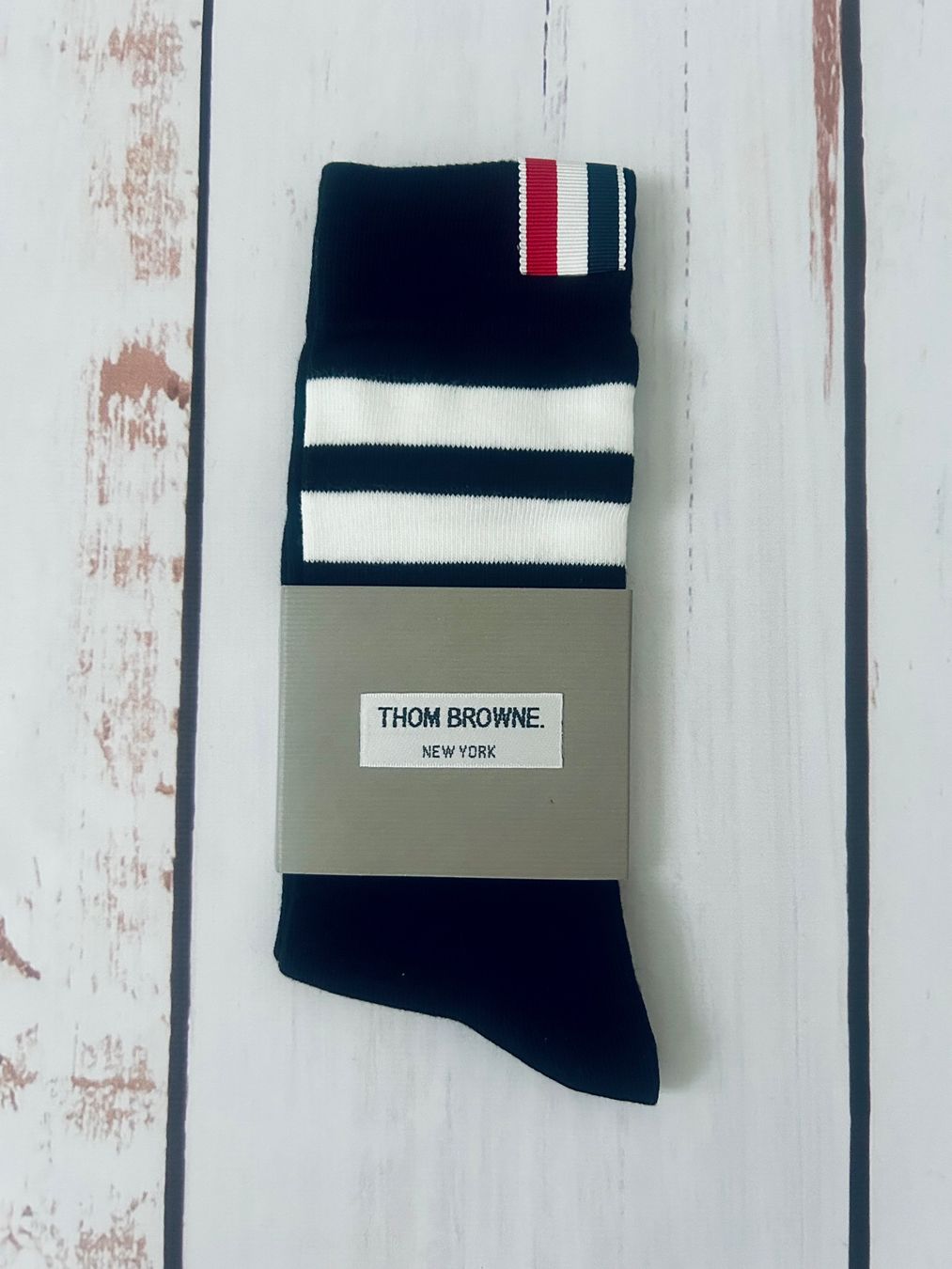 Calze: Socken Stripe Mid-Calf Men Socks THOM BROWNE – Nuovo e nell'imballaggio originale da Zürich venduto da Ferienan