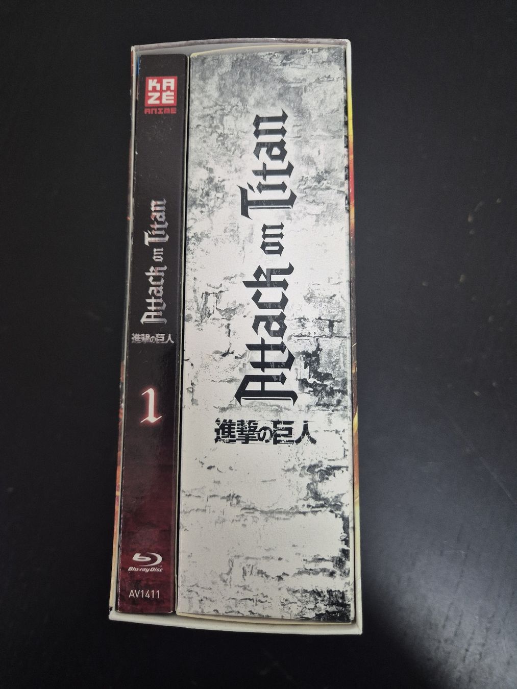 Tutti i DVDs: Attack on Titan Anime Blu-ray Box – Usato da Wald ZH venduto da _Hotarubi_ 1