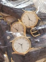 Flohmarktartikel: Über 1kg Armbanduhren alle ungetragen